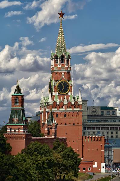 A view of the Spasskaya tower of the Moscow Kremlin in the Red Square
